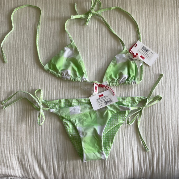 NWT Solid & Striped Reversible Bikini Set - Size S - Picture 1 of 7